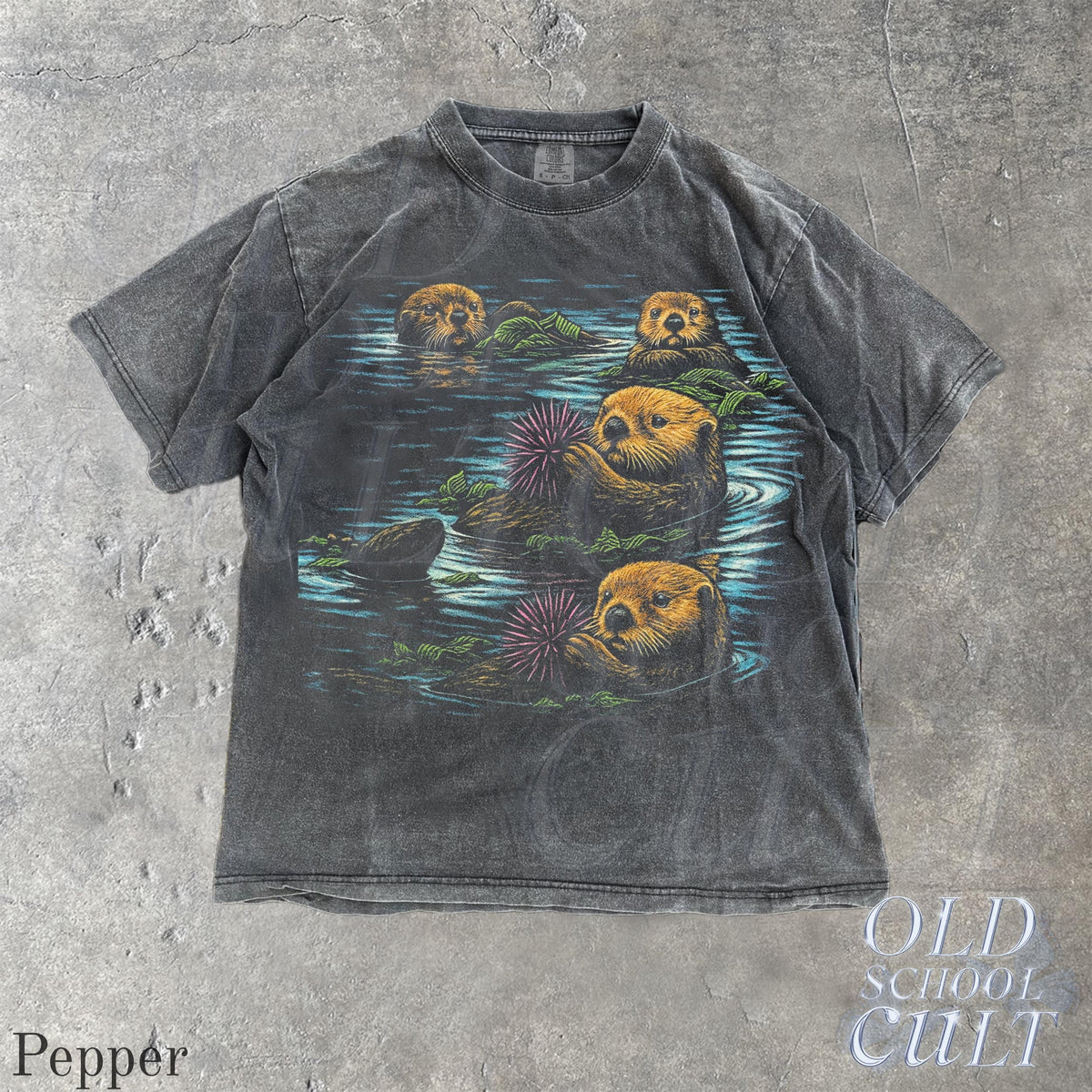 Vintage Otter Swimming 90s Retro Otter Nature Wildlife 90s Animal Nostalgia Otter Lover (1)
