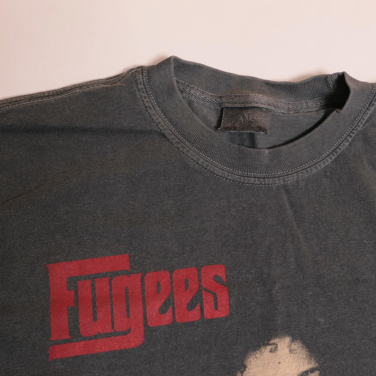 Fugees Band Tee Score Album Killing Softly Heavyweigh American Hip Hop Group Wyclef Jean Pras Michel Lauryn Hill Medium (2)