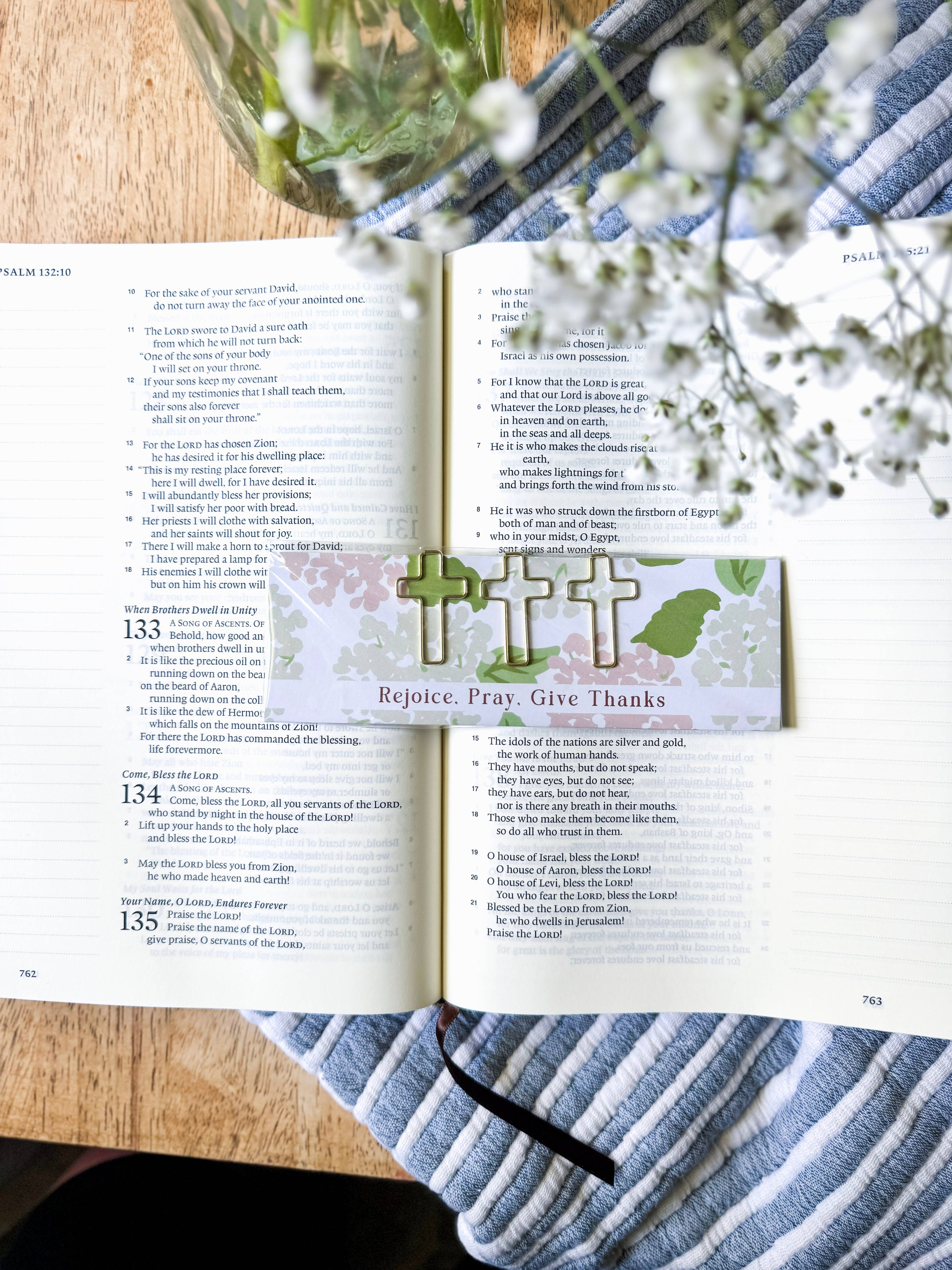Cross Paperclip and Bookmark Set- Rejoice, Pray, Give Thanks
