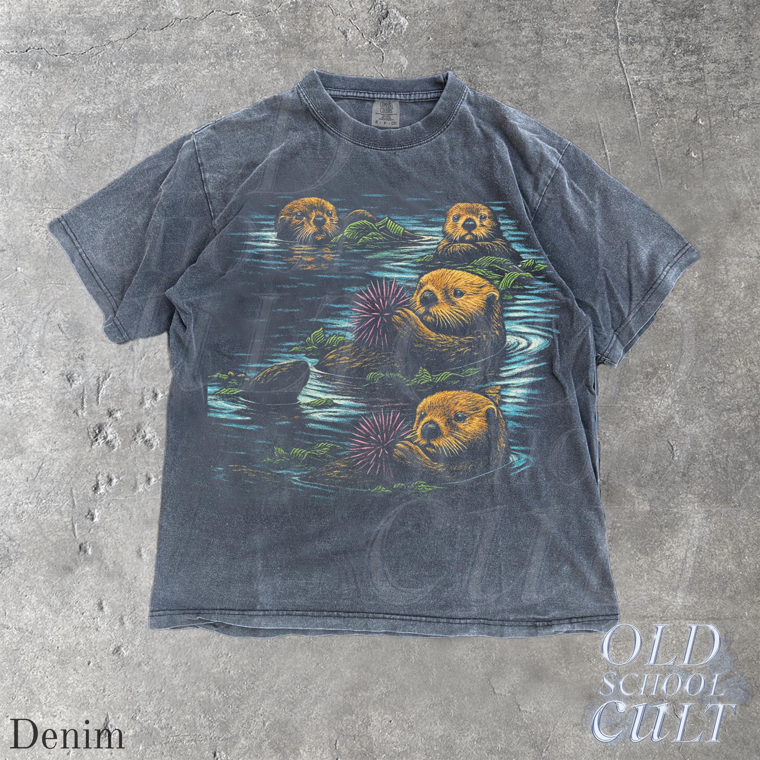 Vintage Otter Swimming 90s Retro Otter Nature Wildlife 90s Animal Nostalgia Otter Lover (4)