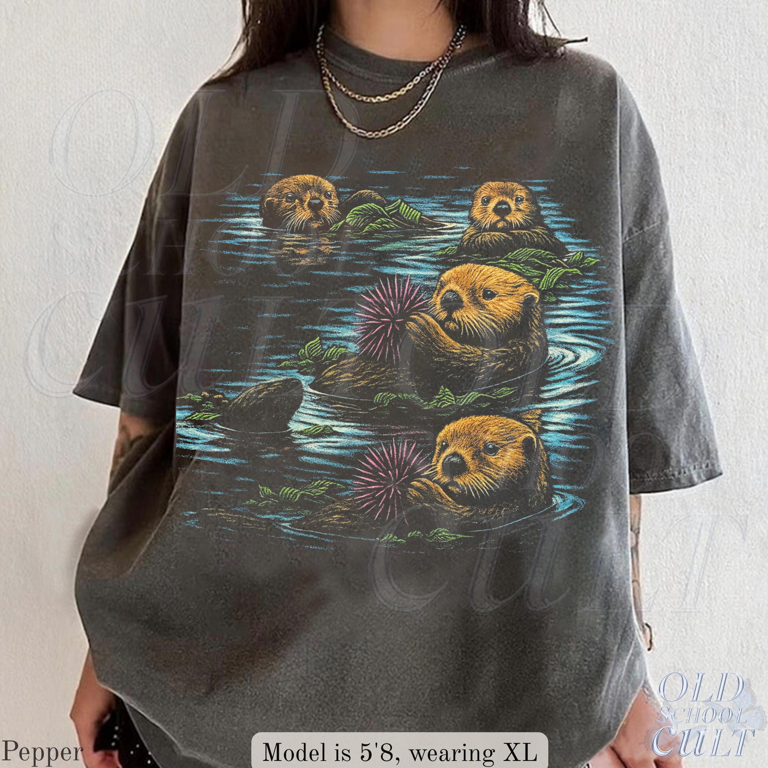 Vintage Otter Swimming 90s Retro Otter Nature Wildlife 90s Animal Nostalgia Otter Lover (5)