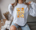 Gildan Crewneck Sweatshirt Fall Floral Design Fitted Long Sleeve 50/50 Cotton Polyester Blend Casual Style for Seasonal Wear