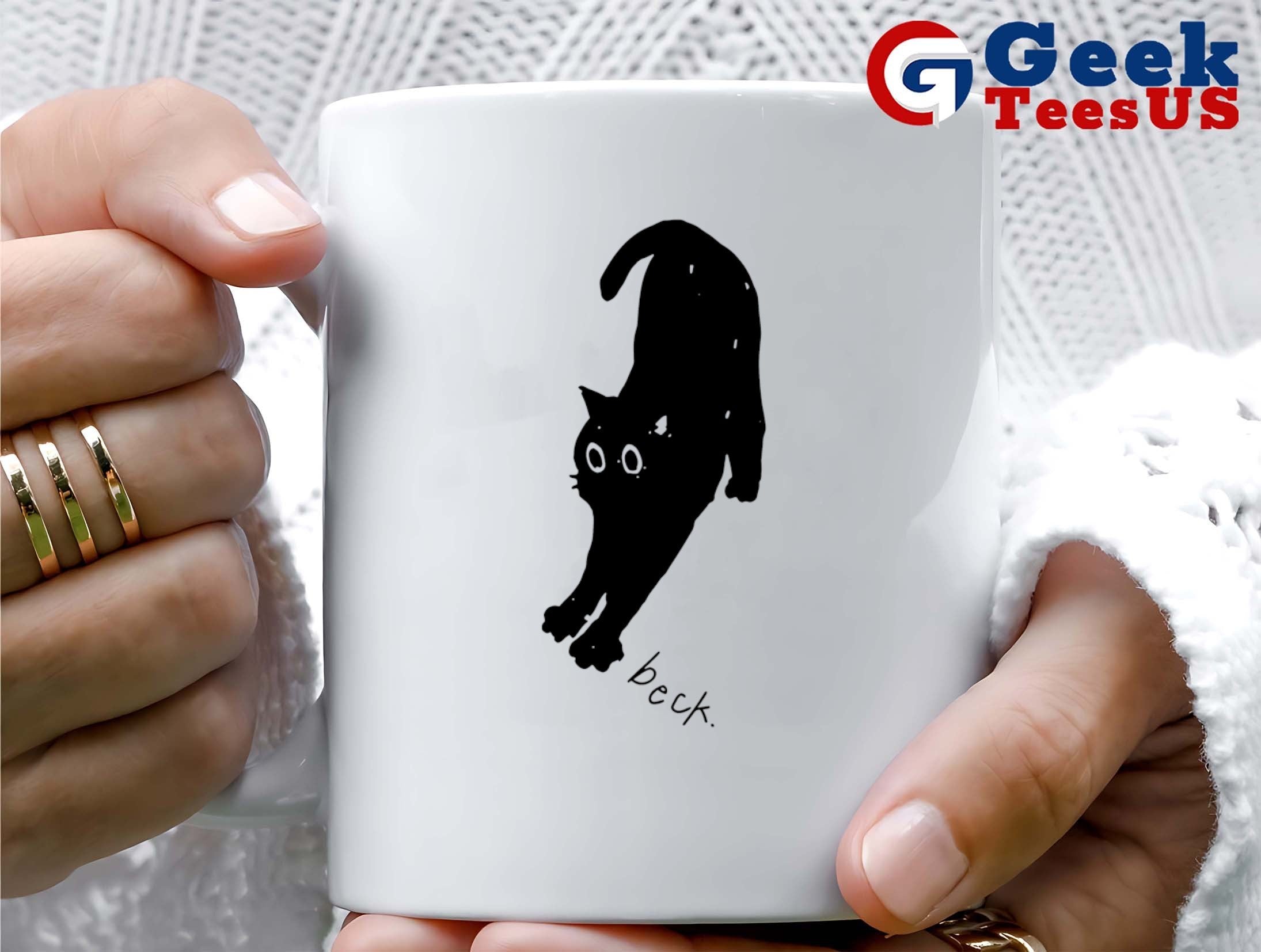 Cat wave to earth beck shirt