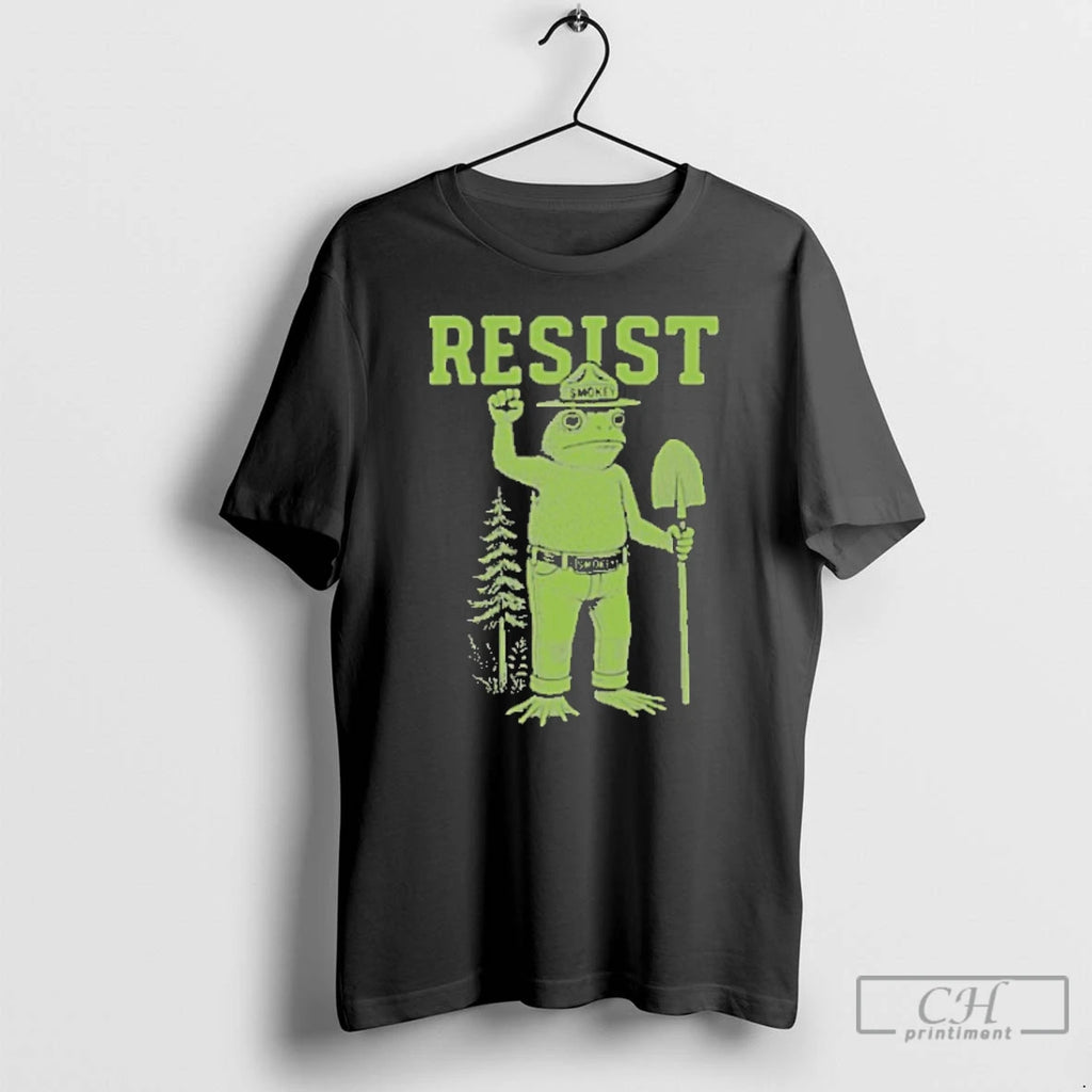 Classic Resist Frog Protester T Shirts
