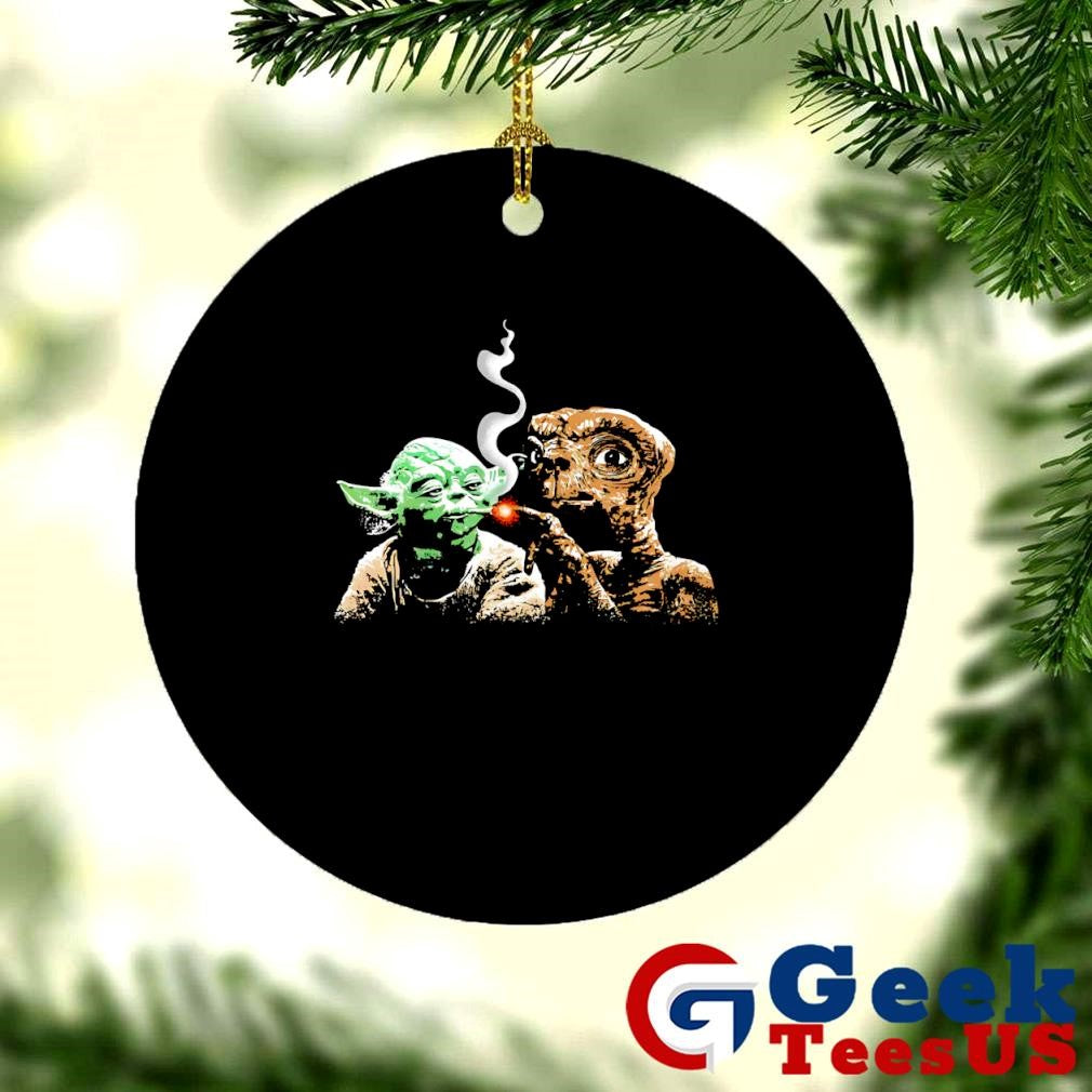E.T. lights a cigarette for Yoda shirt