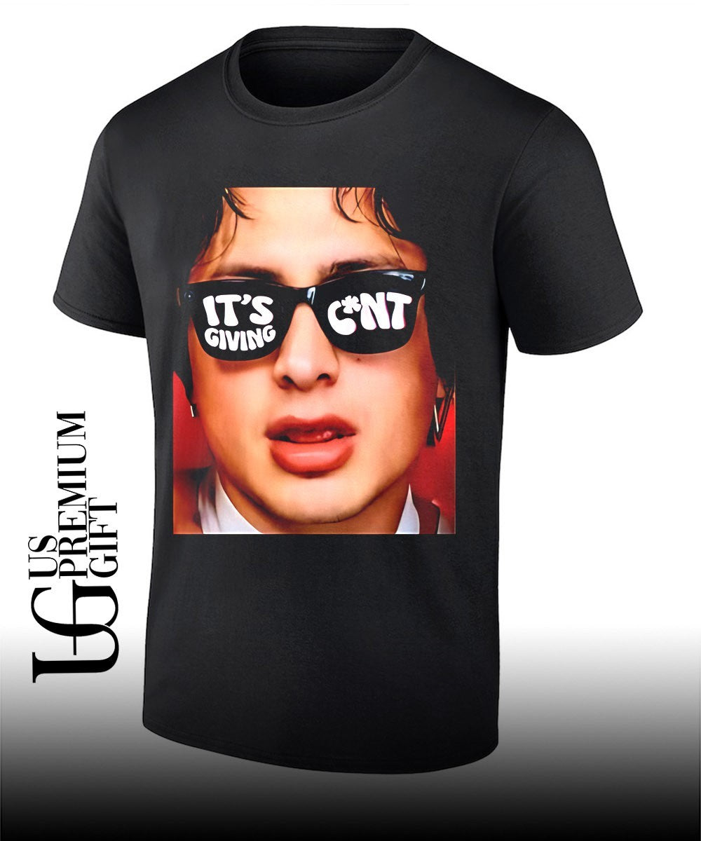 Hudson Williams it’s giving cnt shirt