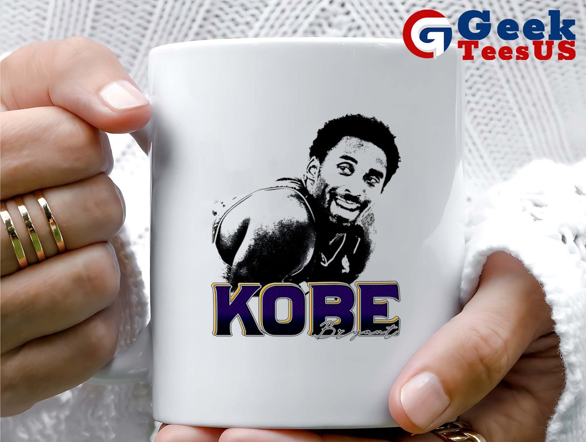 Kobe Bryant Los Angeles Lakers portrait signature shirt