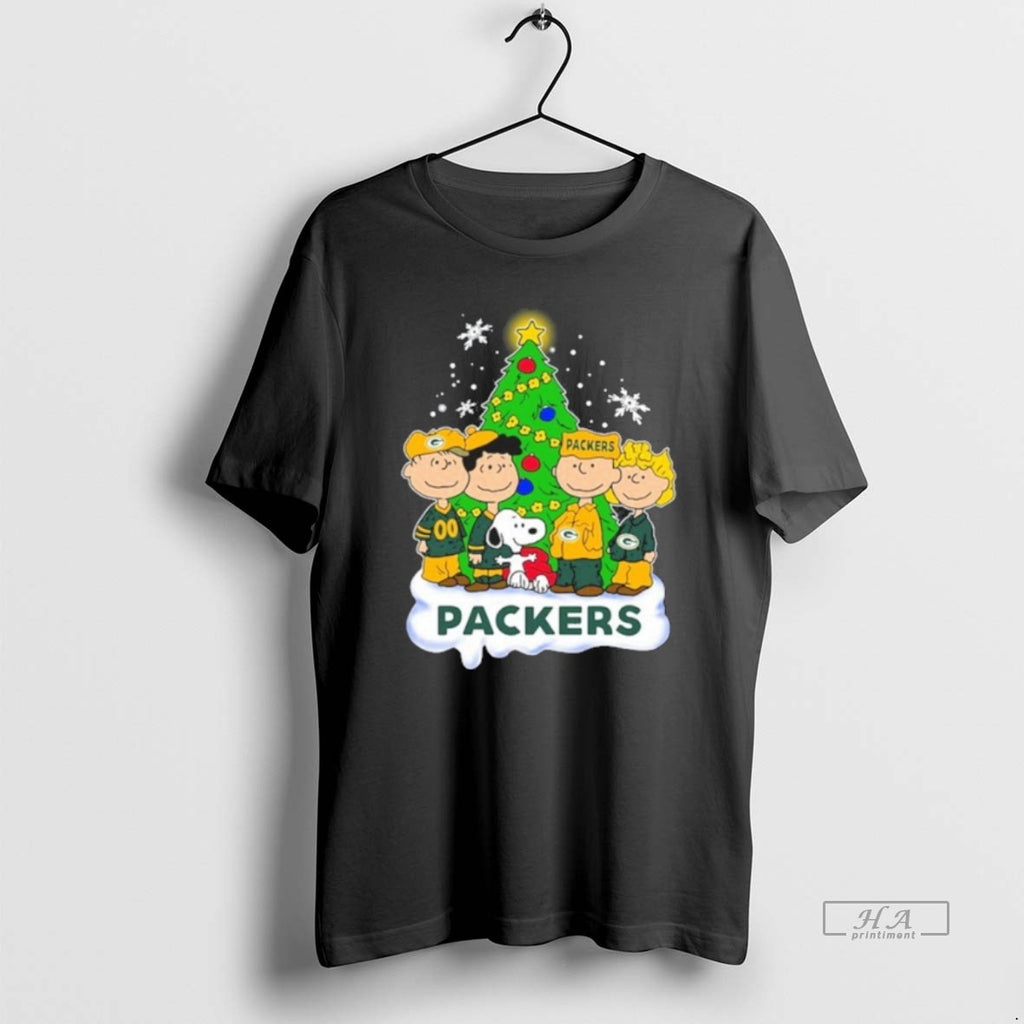 Official Trendy 2025 Green Bay Packers Peanuts With Friend Merry Christmas