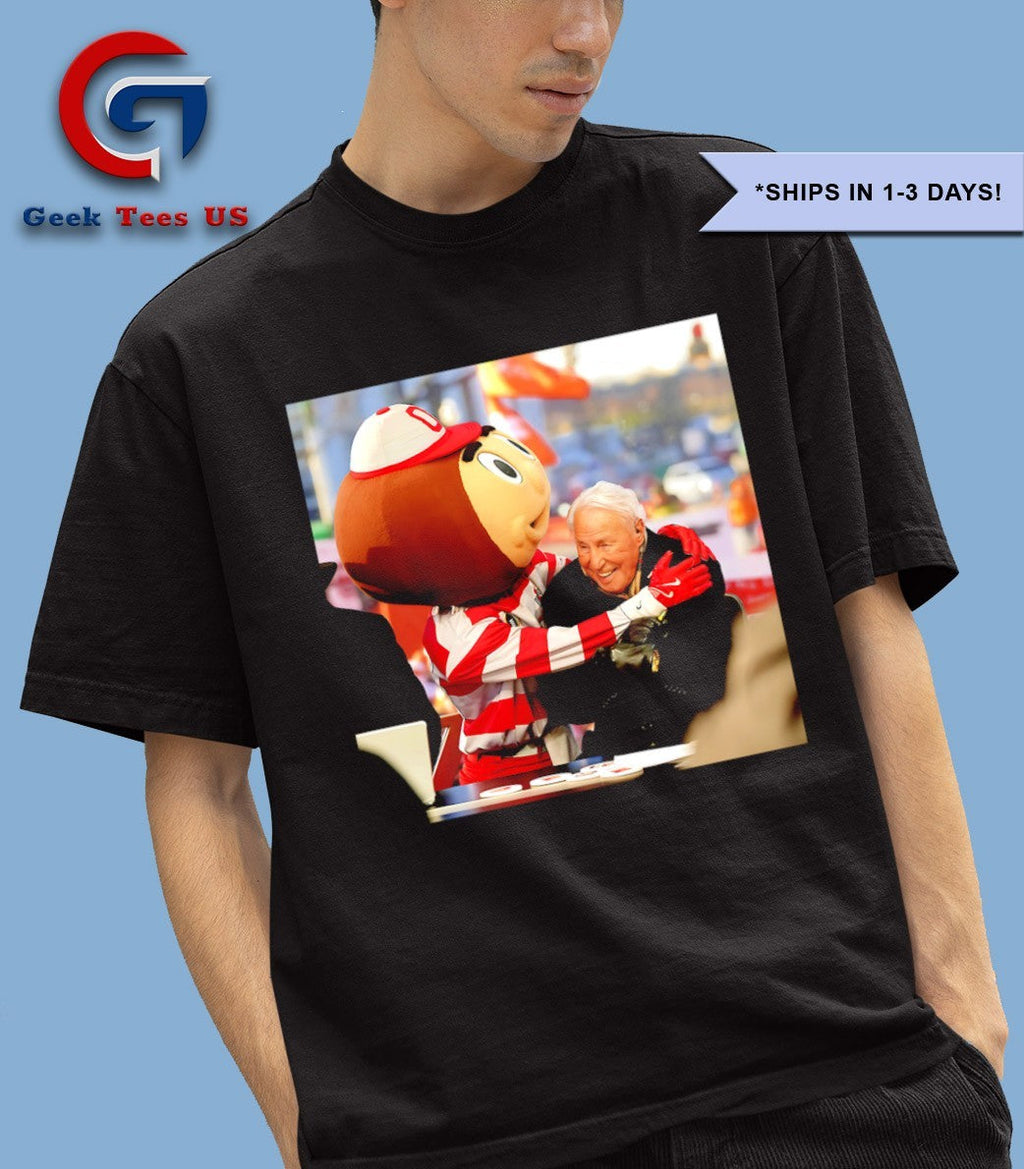 Ohio State mascot Brutus hugs with Lee Corso on the set of ESPN College GameDay shirt