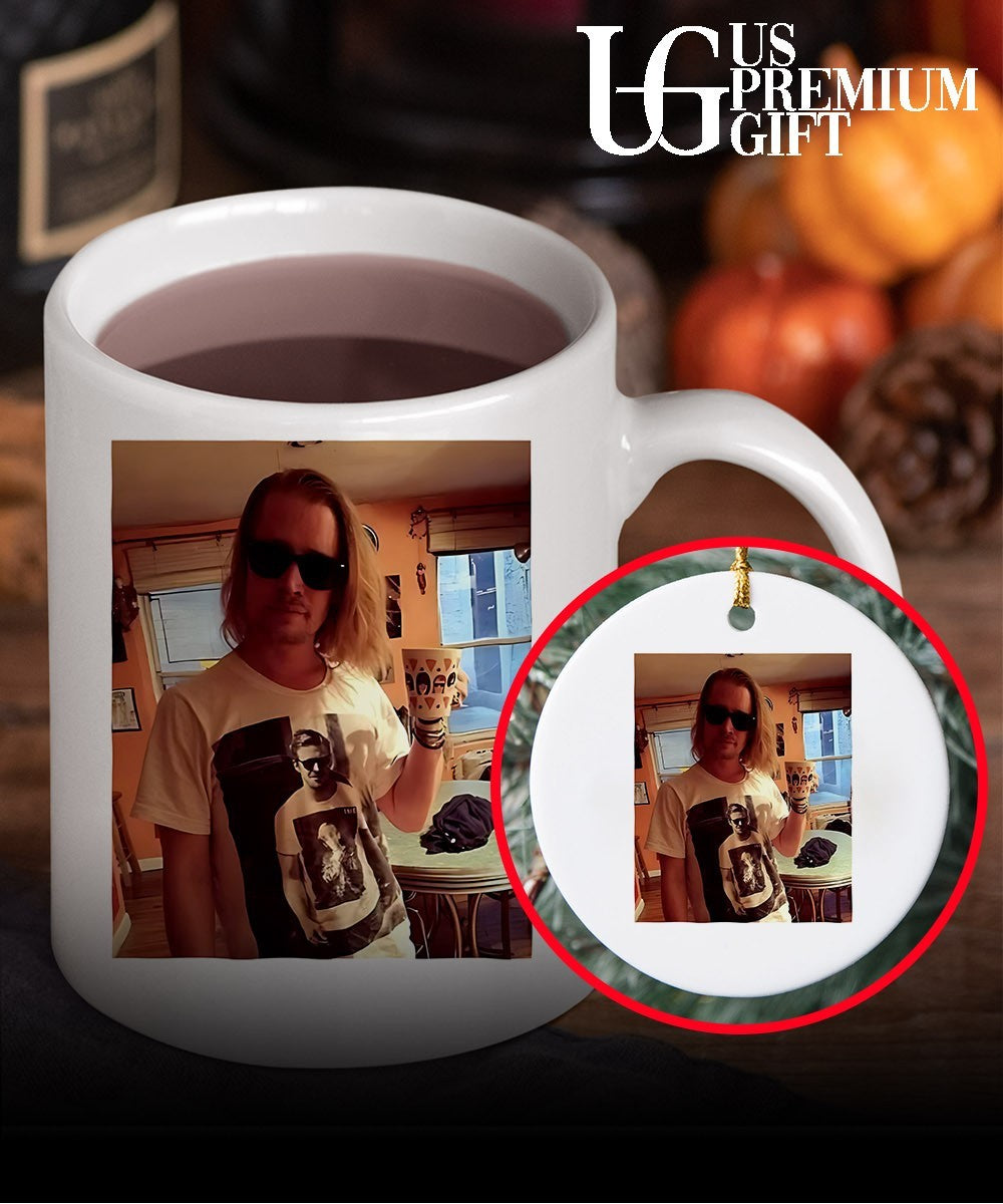 Ryan Gosling Wears shirt of Macaulay Culkin wearing Ryan Gosling shirt