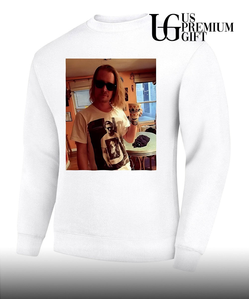 Ryan Gosling Wears shirt of Macaulay Culkin wearing Ryan Gosling shirt