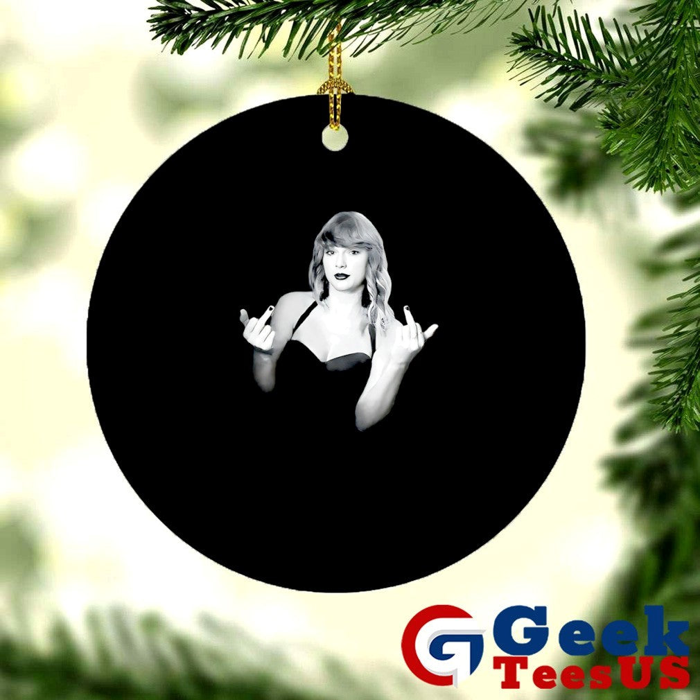 Taylor middle finger photo shirt