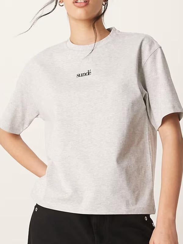 Tomato Print Loose T-Shirt in Casual Y2K Style, Retro Comfort with Cartoon Design, Unique Street Fashion for Summer style 06