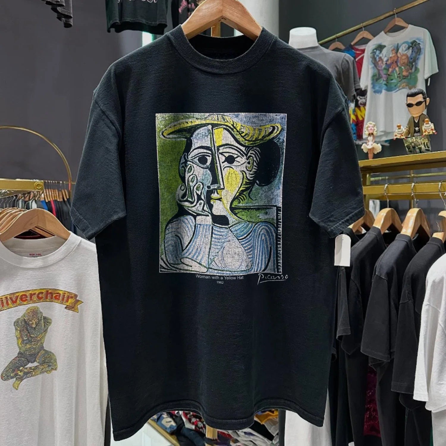 90s Picasso 'Woman With A Yellow Hat" Washed T-Shirt Black XL