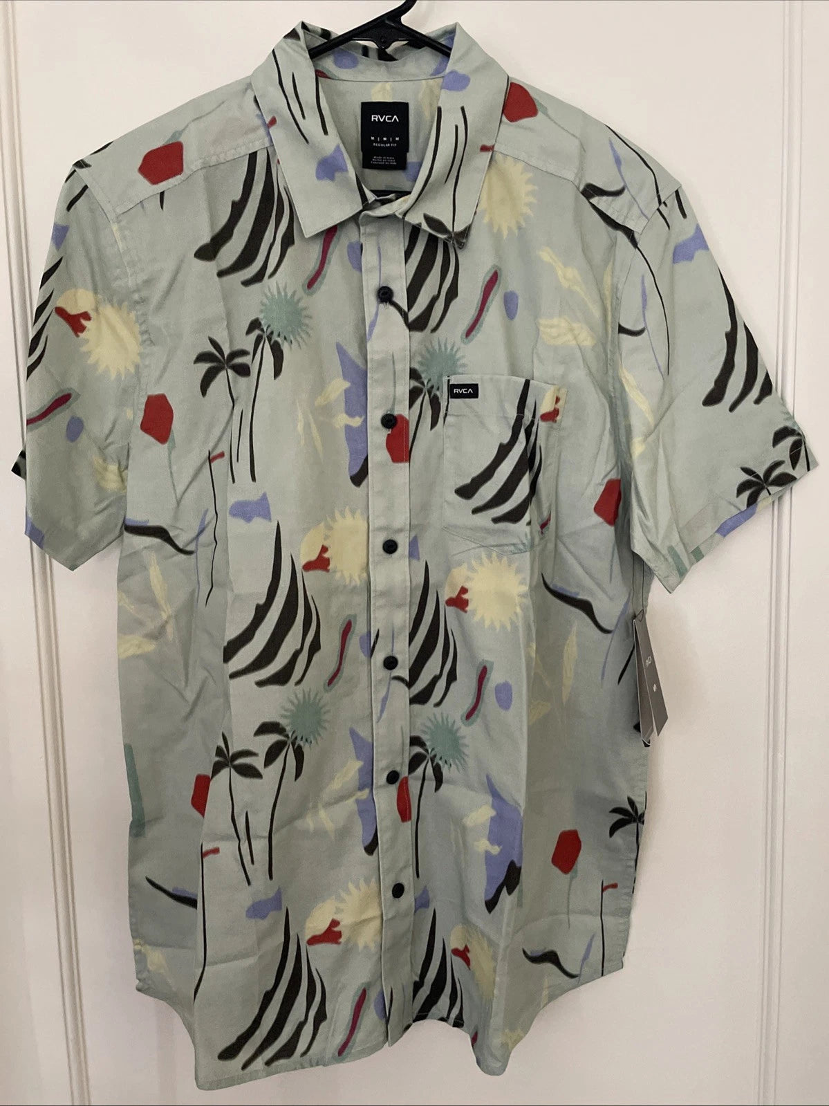 New RVCA Artist Network Graphic Street Style Designer Button Font Shirt Size M