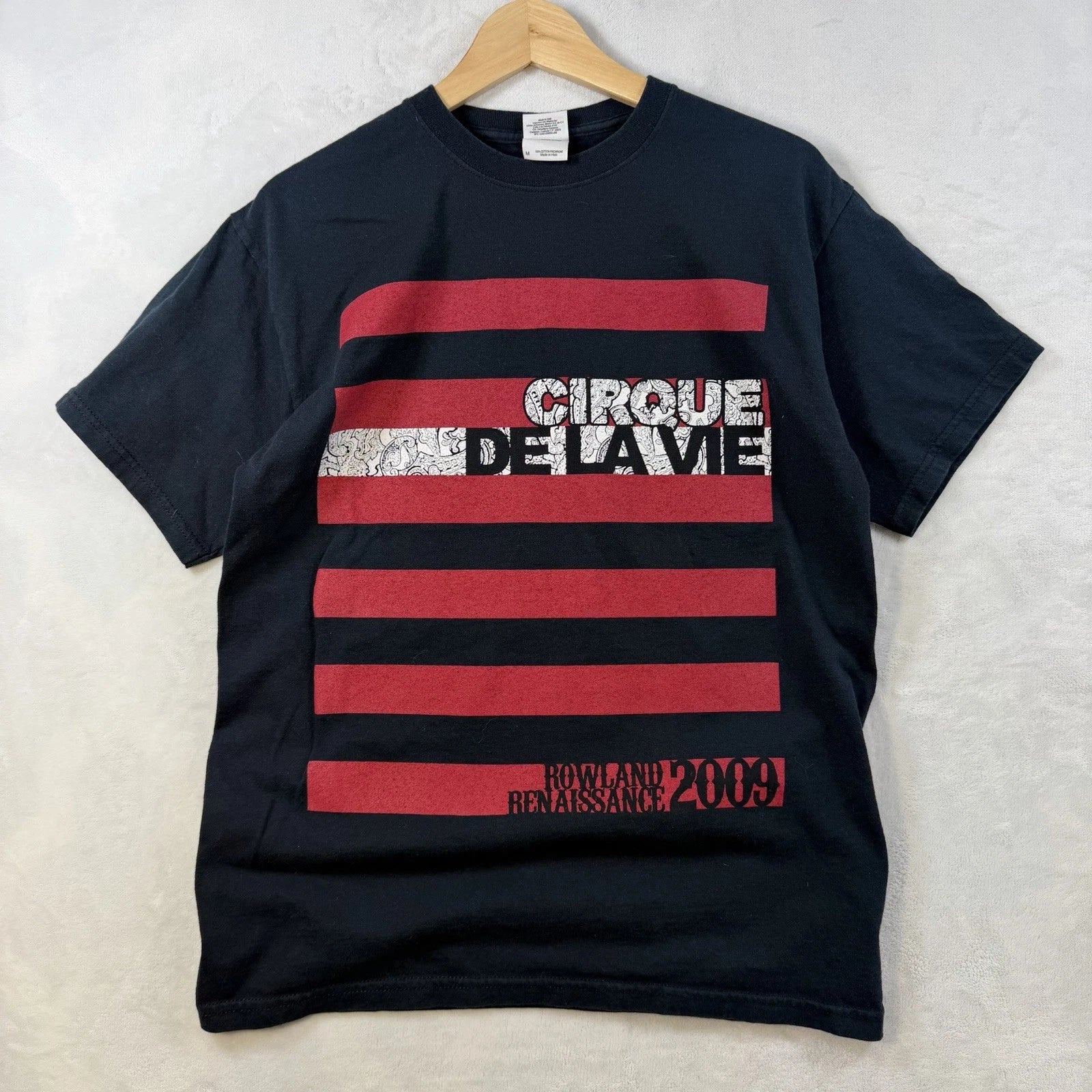Vintage Y2K Cirque De La Vie Rowland Renaissance T-Shirt Size Medium