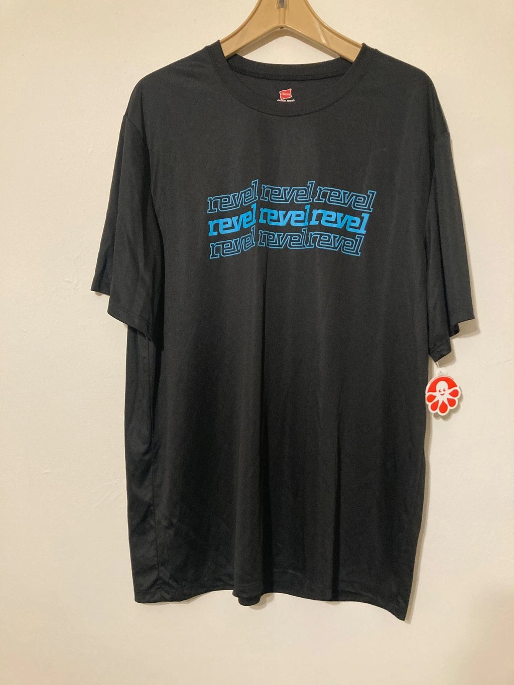 NWT Hanes Cool-Dri Short Sleeve Black  T-Shirt Size XL "revel" Printed on Chest