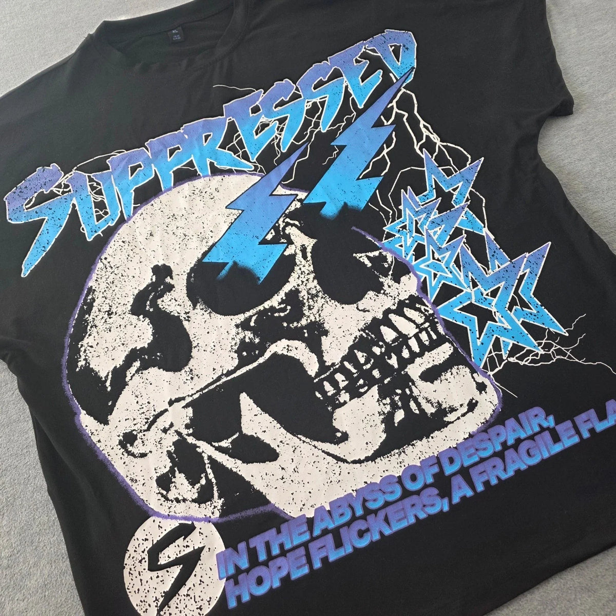 Romwe Mens XL Black Suppressed Skull Lightning Graphic Streetwear T-Shirt XL