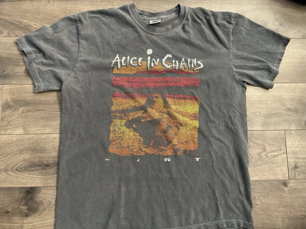 Alice In Chains T-shirt Dirt Album Art Music Faded Distressed XL band Tee Grunge