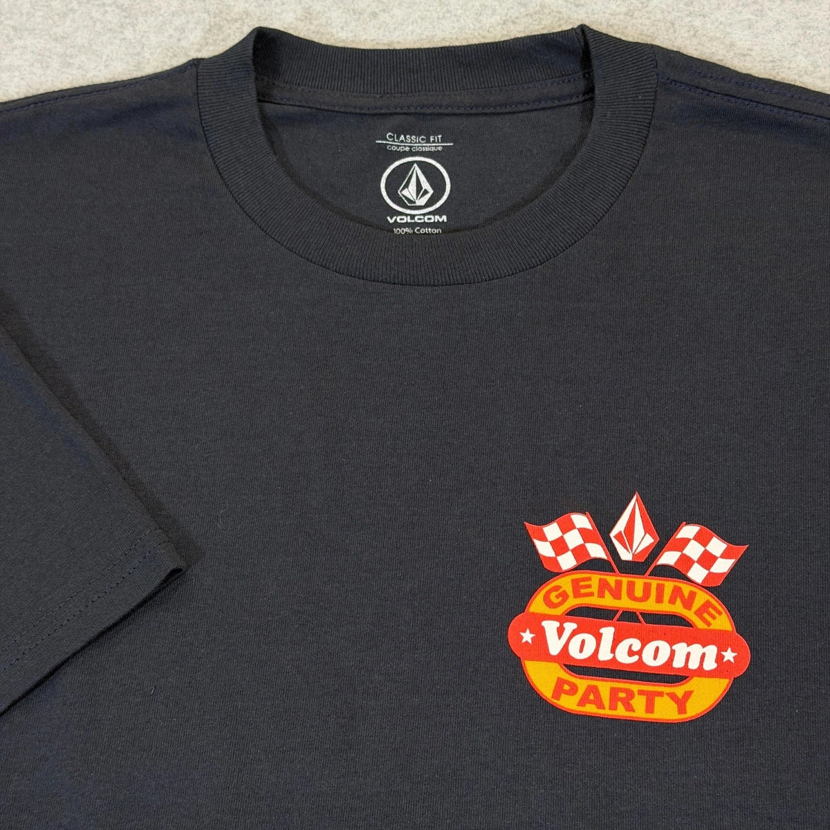 Volcom Fifth Gear T-Shirt Mens Small Navy Party Racing Graphic Tee Cotton NWT