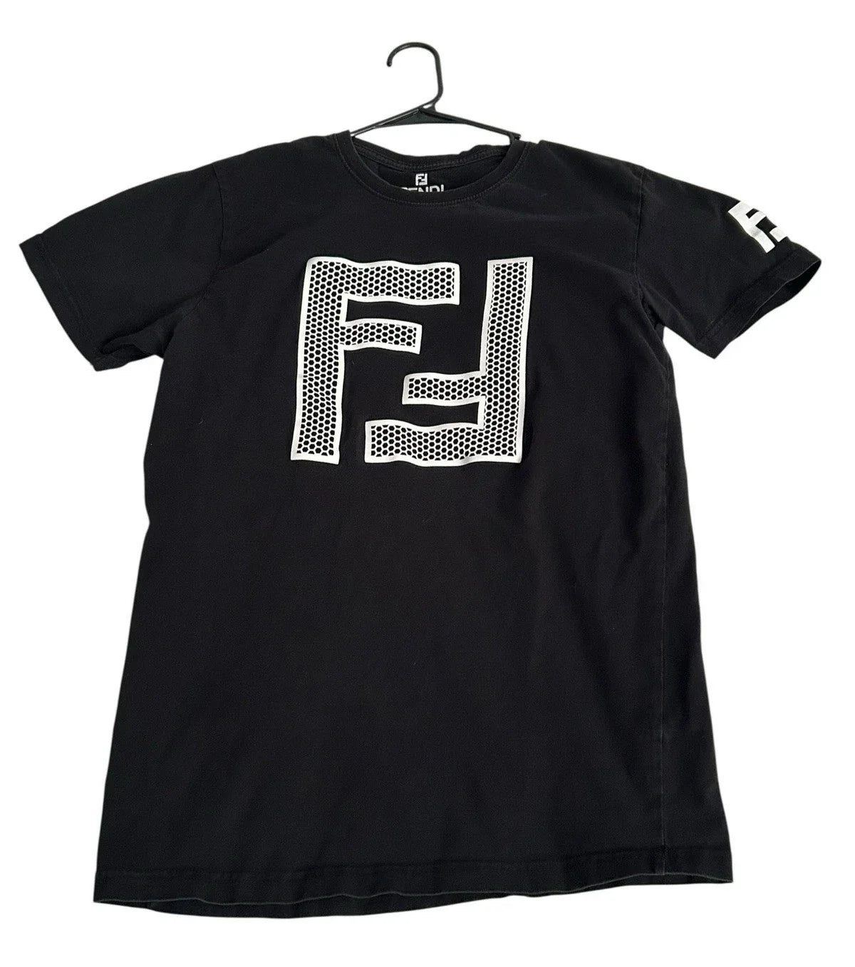 Graphic T-Shirt Stylish Black w/Raised White Lettering Designer Style Mens XL
