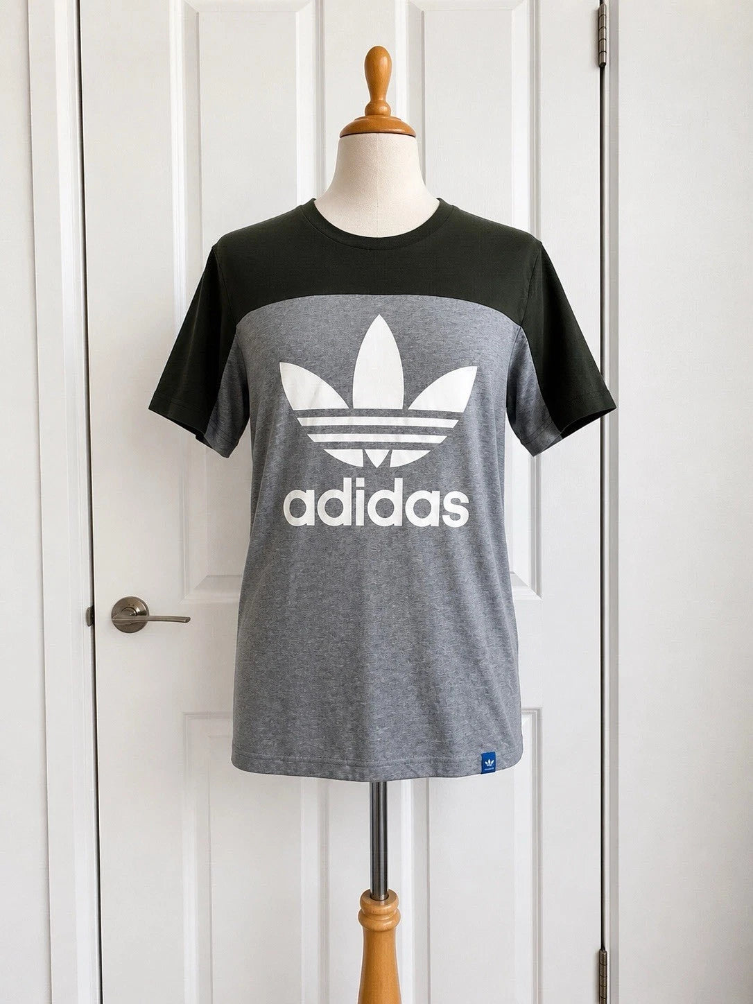 Adidas Originals Trefoil T Shirt Mens Medium Grey Black Logo Casual Streetwear