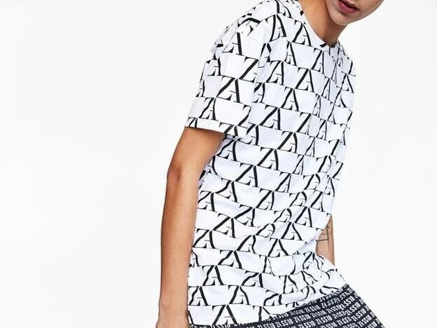Attractive men's black and white short sleeve T-shirt