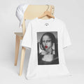 Mona Lisa Stylish Graphic Tee with Artistic Twist