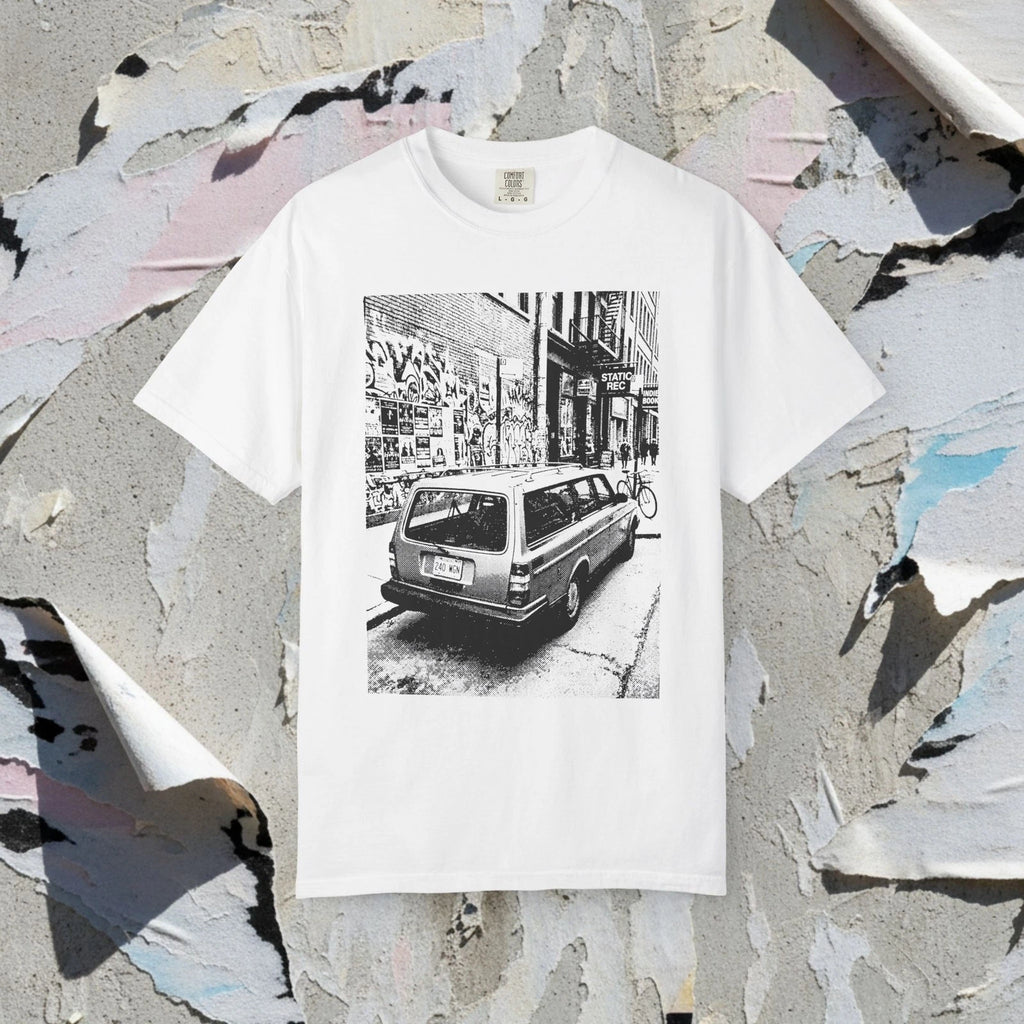 Midnight Street 240 Wagon Retro Urban Silhouette Aesthetic T-Shirt