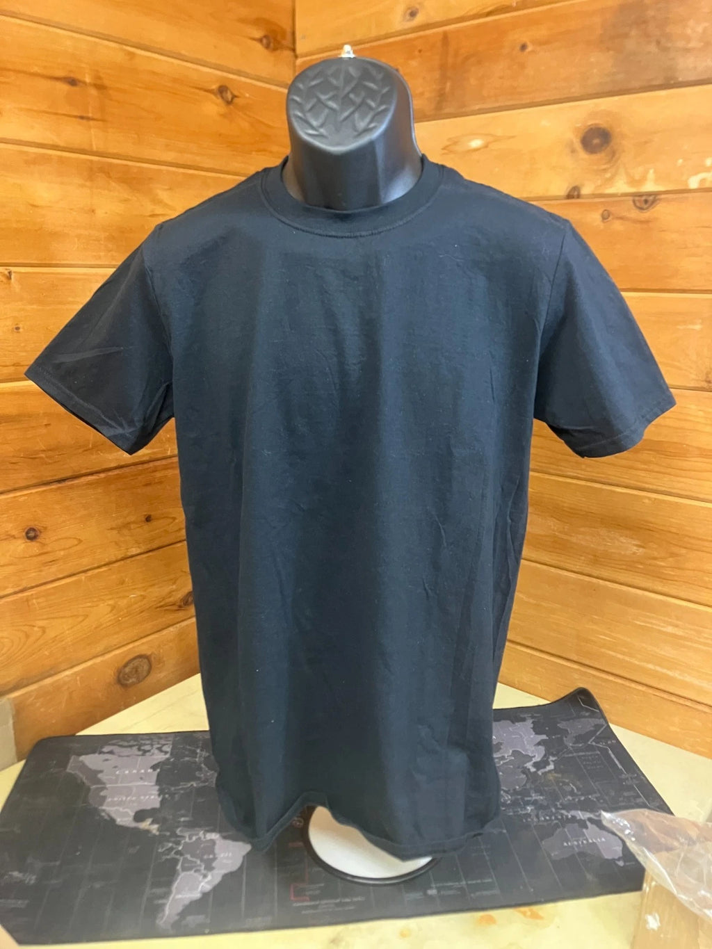 NEW Gildan T-Shirt ~ Size M ~ Cotton
