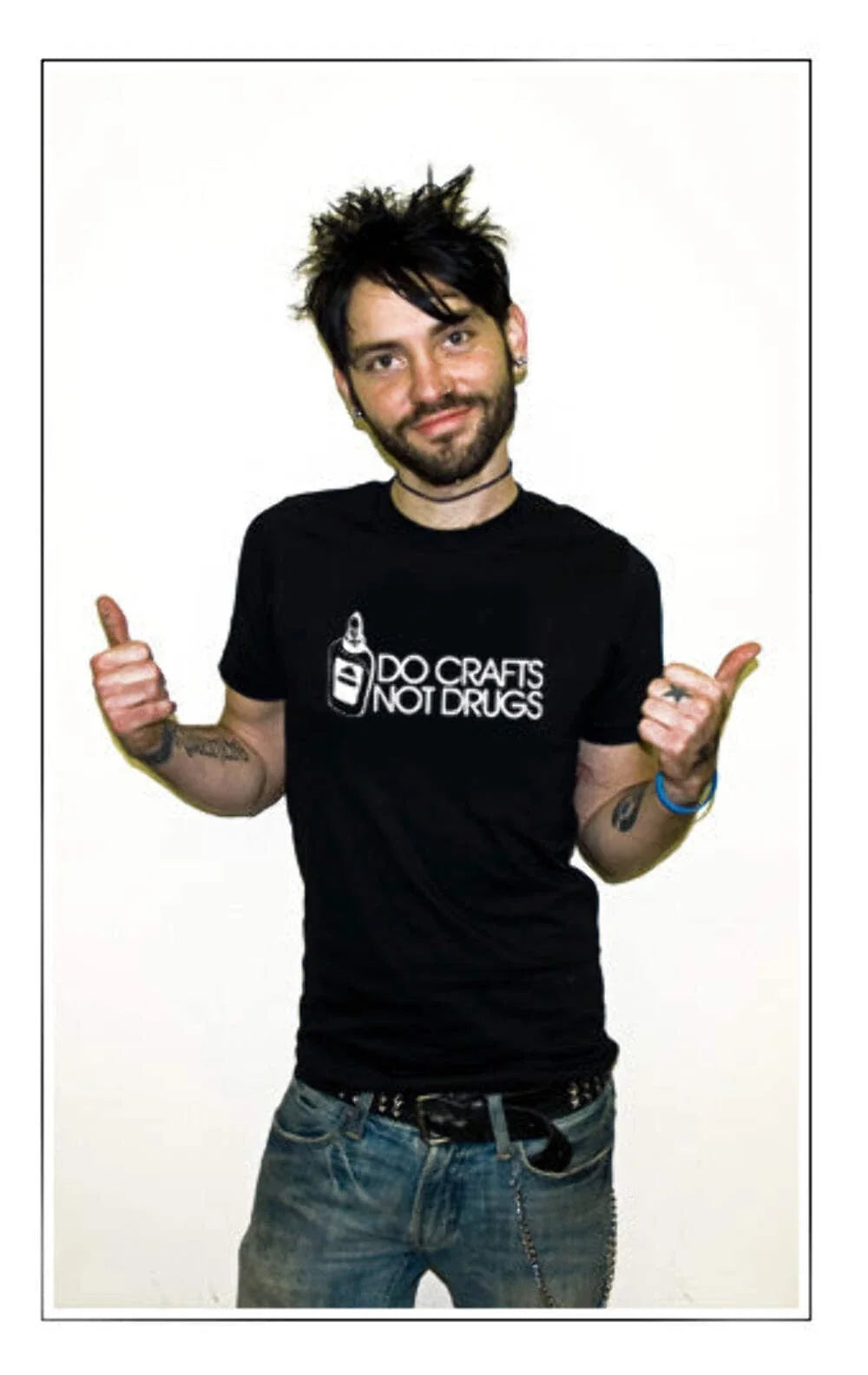 Do Crafts Not Drugs Funny Glue Sniffing Humor T-Shirt