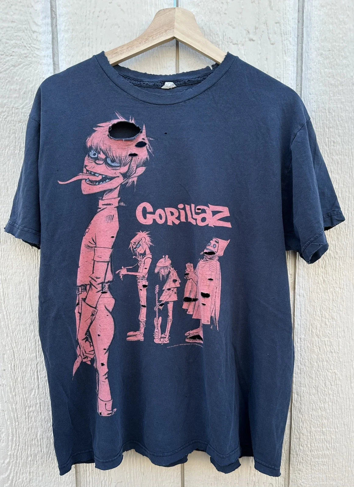 VTG Y2K 2011 Gorillaz Plastic Beach Album Graphic Tee T-Shirt Sz L Trashed