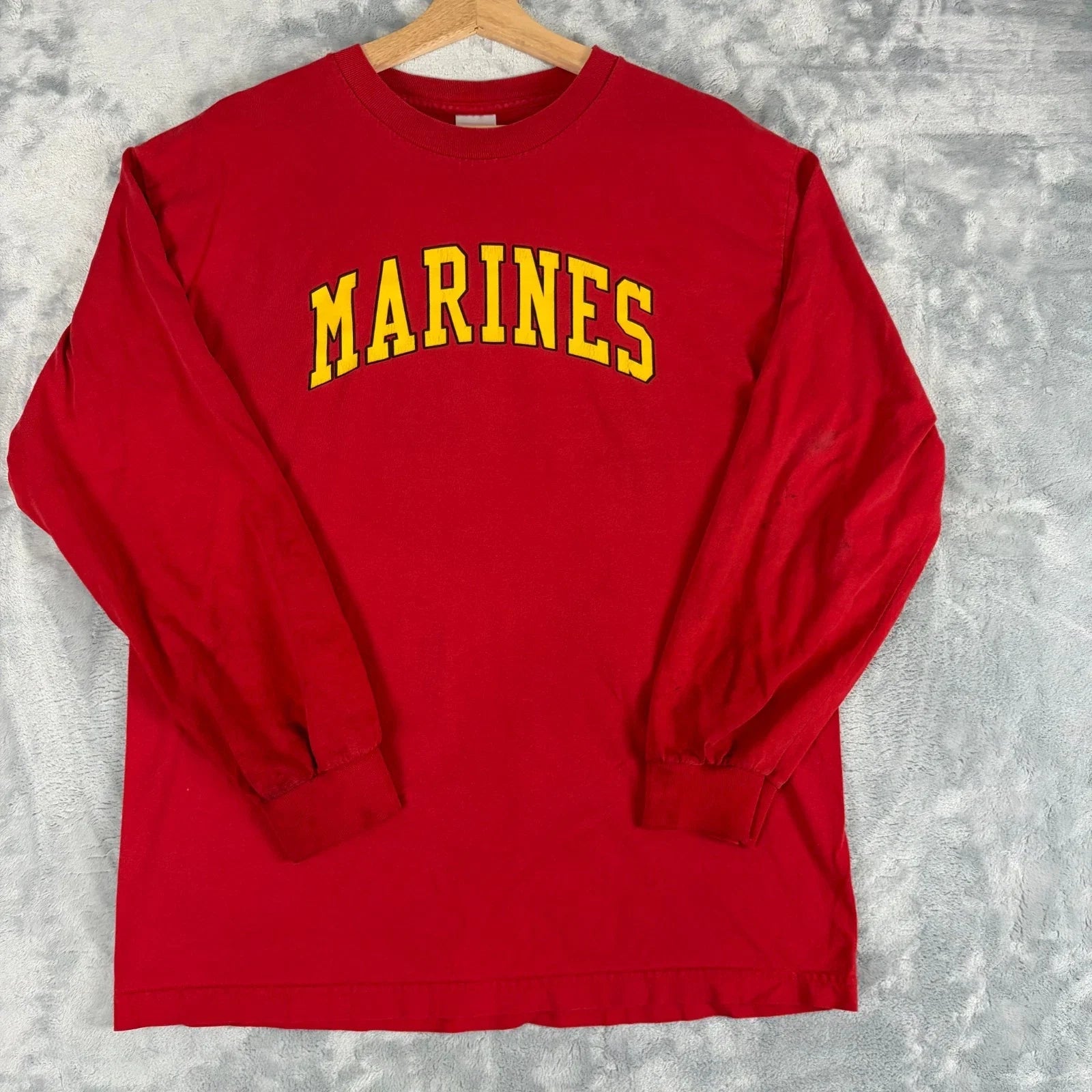 Marines Vintage Y2K Spellout Graphic Tee Mens Large Long Sleeve Red Thrashed