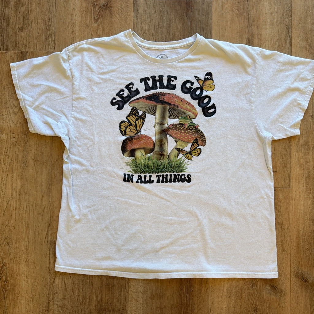 DOM See The Good In All Things Mushroom Butterfly Hippy Graphic T-Shirt size XL