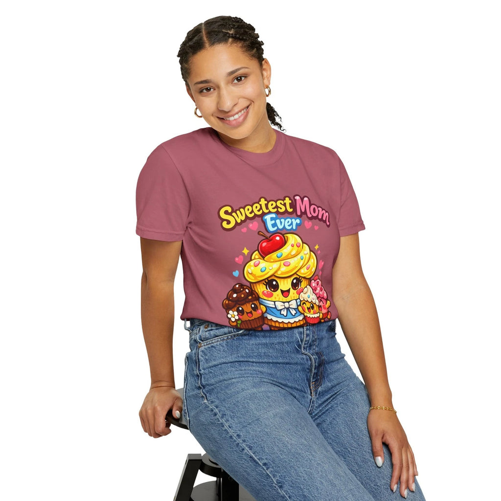 Sweetest Mom Ever cupcake design VW T-Shirt | Happy Mother's Day