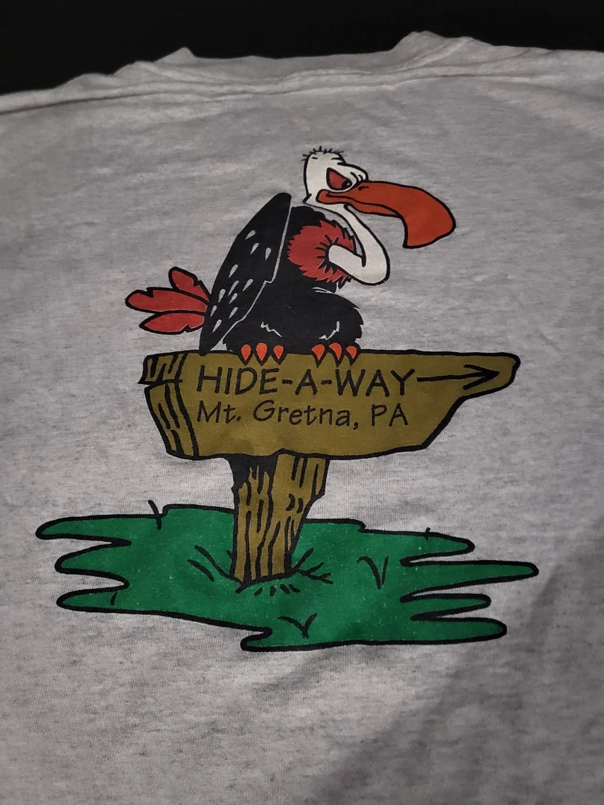 Vintage Y2K MT. GRETNA, PA Hide-A-Way  T-Shirt Jerzees Size Large