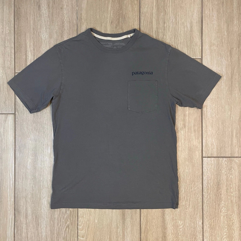 Patagonia Organic Cotton Pocket T Shirt Mens XS Gray Minimal Casual Logo Tee