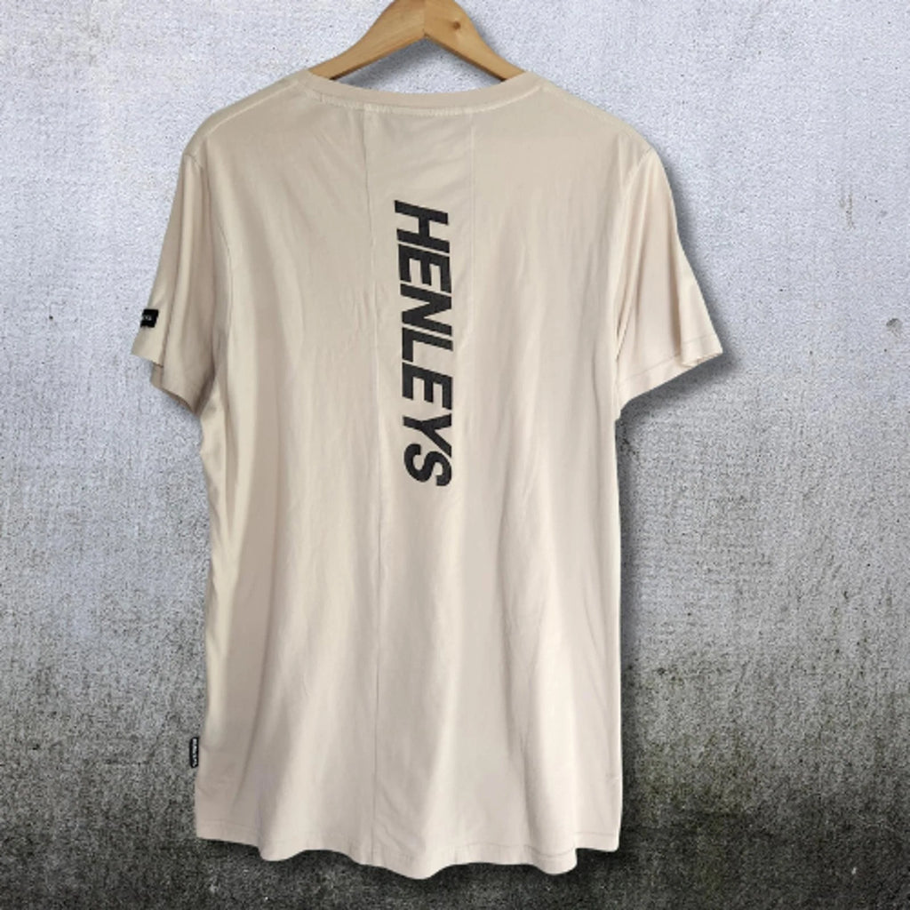 Henleys Men's Logo Tee Cream Neutral Minimal Streetwear Casual Simple Fit Size M