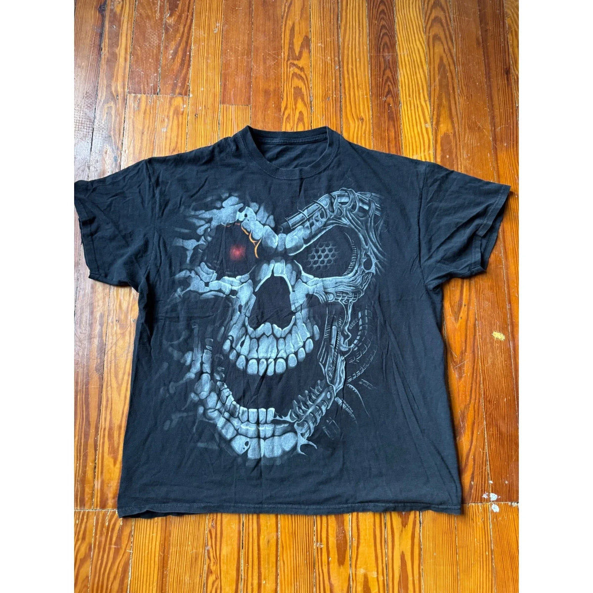 Vintage Cyborg Skull Graphic Black Short Sleeve Streetwear Tee