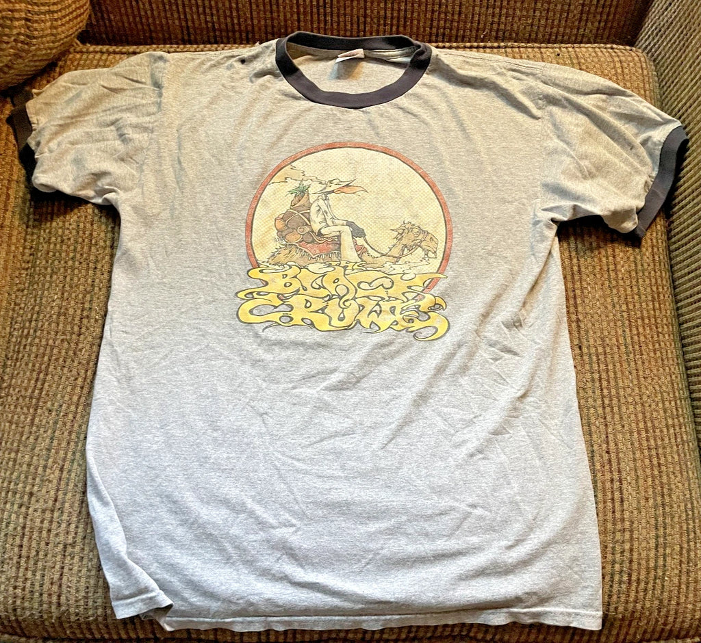 100% AUTHENTIC  Vintage 2005 Black Crowes shirt Tour Concert Peace Freak L
