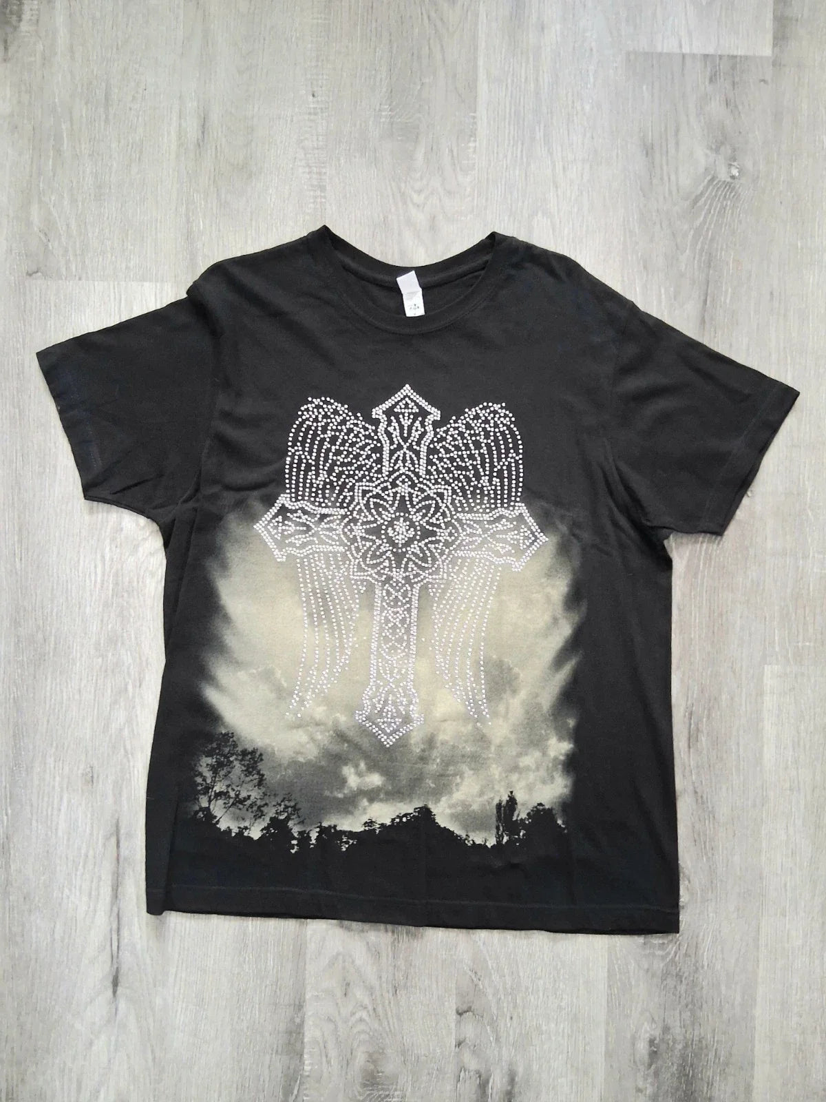 Y2K Vertex Apparel Men's Black Rhinestone Cross Graphic Short Sleeve T-Shirt