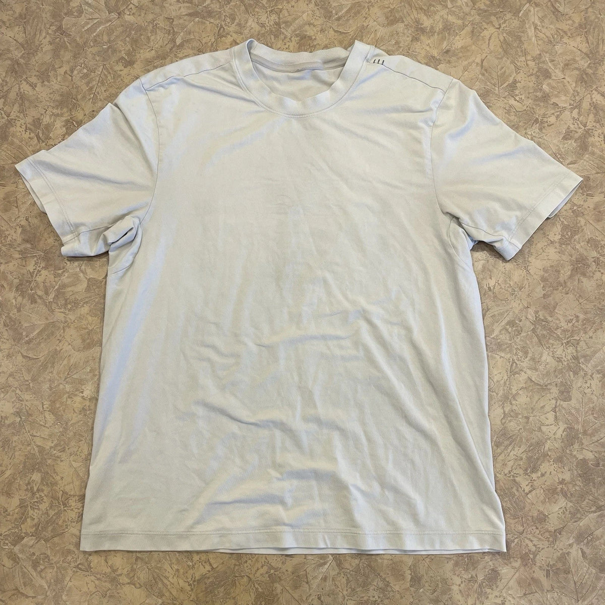 Lululemon Fundamental Tee Men’s Medium Bone Performance Gym Yoga Training Shirt