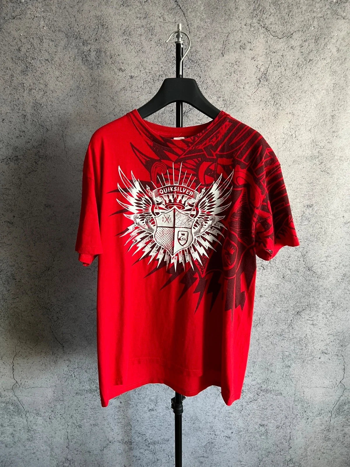 Quiksilver Men’s T-Shirt Red size M Made in Mexico Printed Y2K Tee