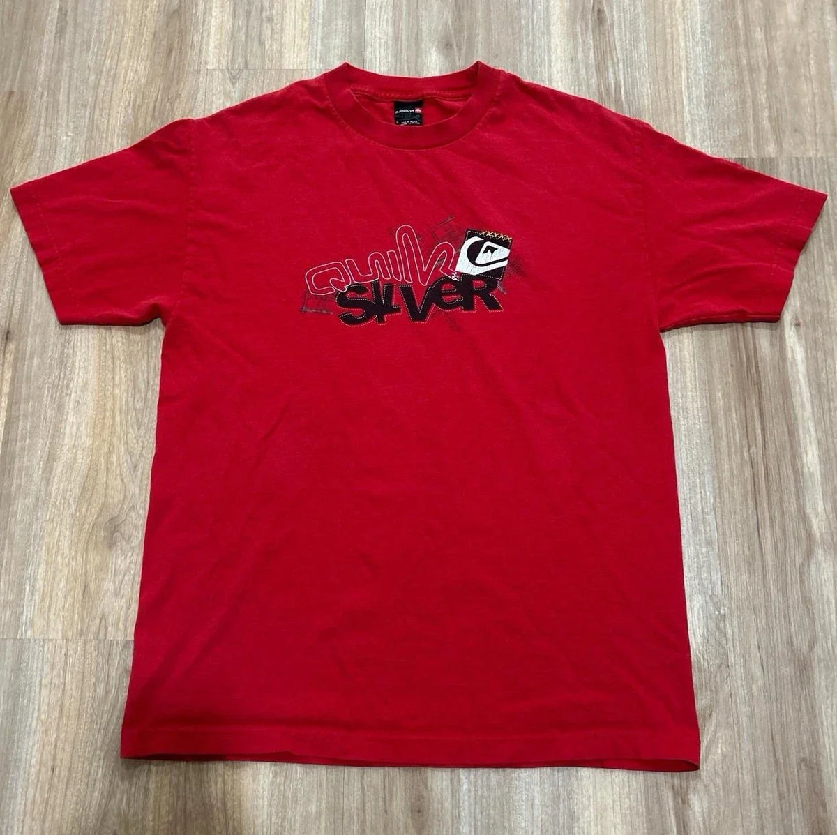 Y2K Quicksilver Men’s Red Graphic Short Sleeve