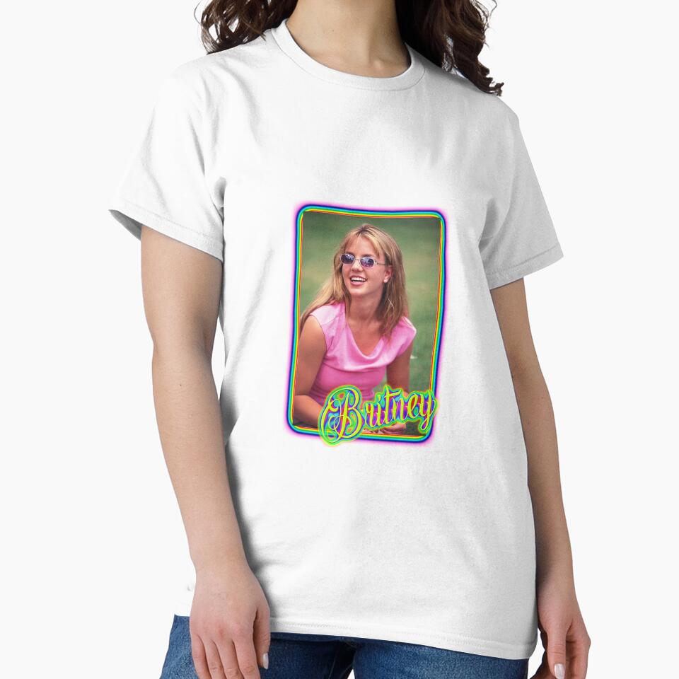 brit babe by Ilustra Club